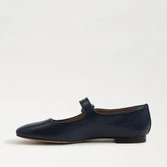 Michaela Mary Jane Flat