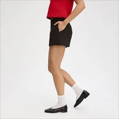 Front Seam Short