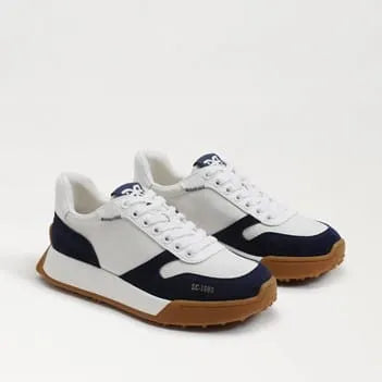 Layla Sneaker