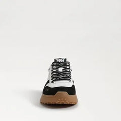 Layla Sneaker