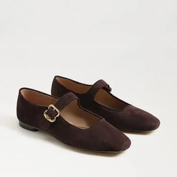 Michaela Mary Jane Flat